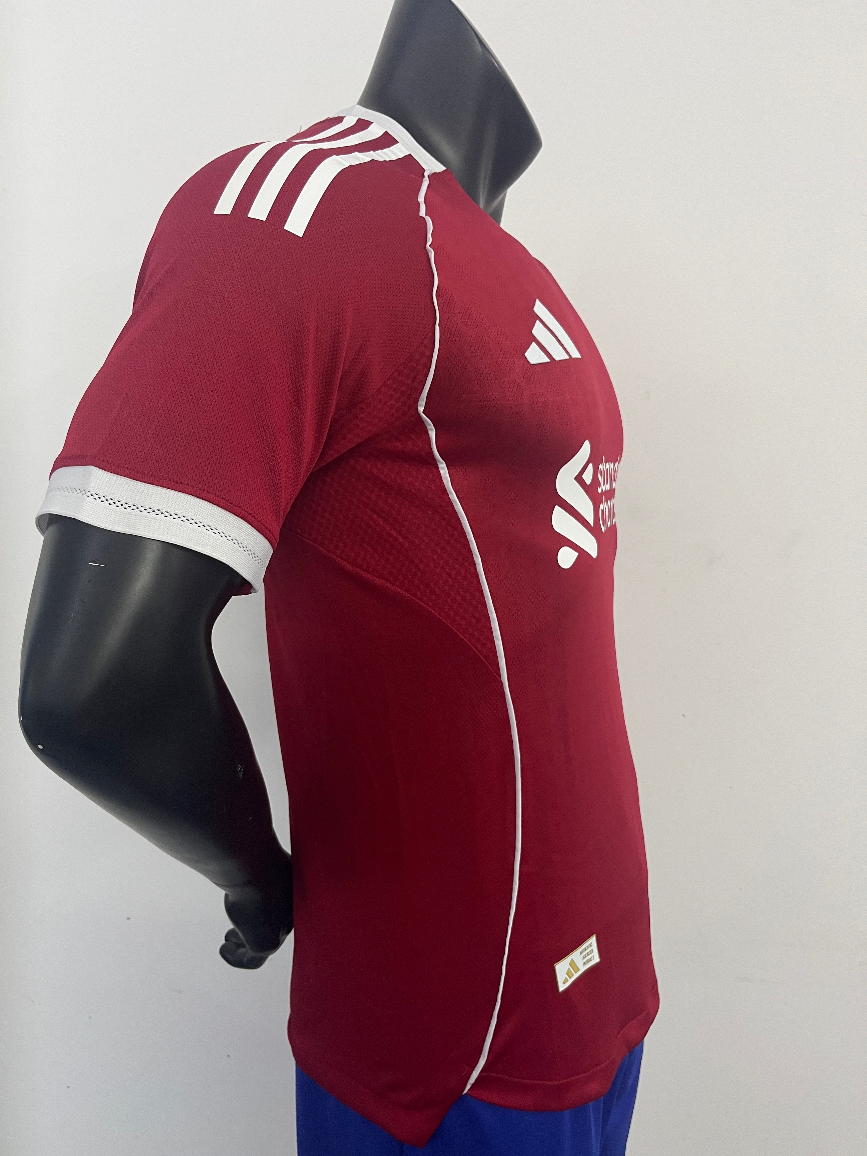 LIVERPOOL THUIS 25/26