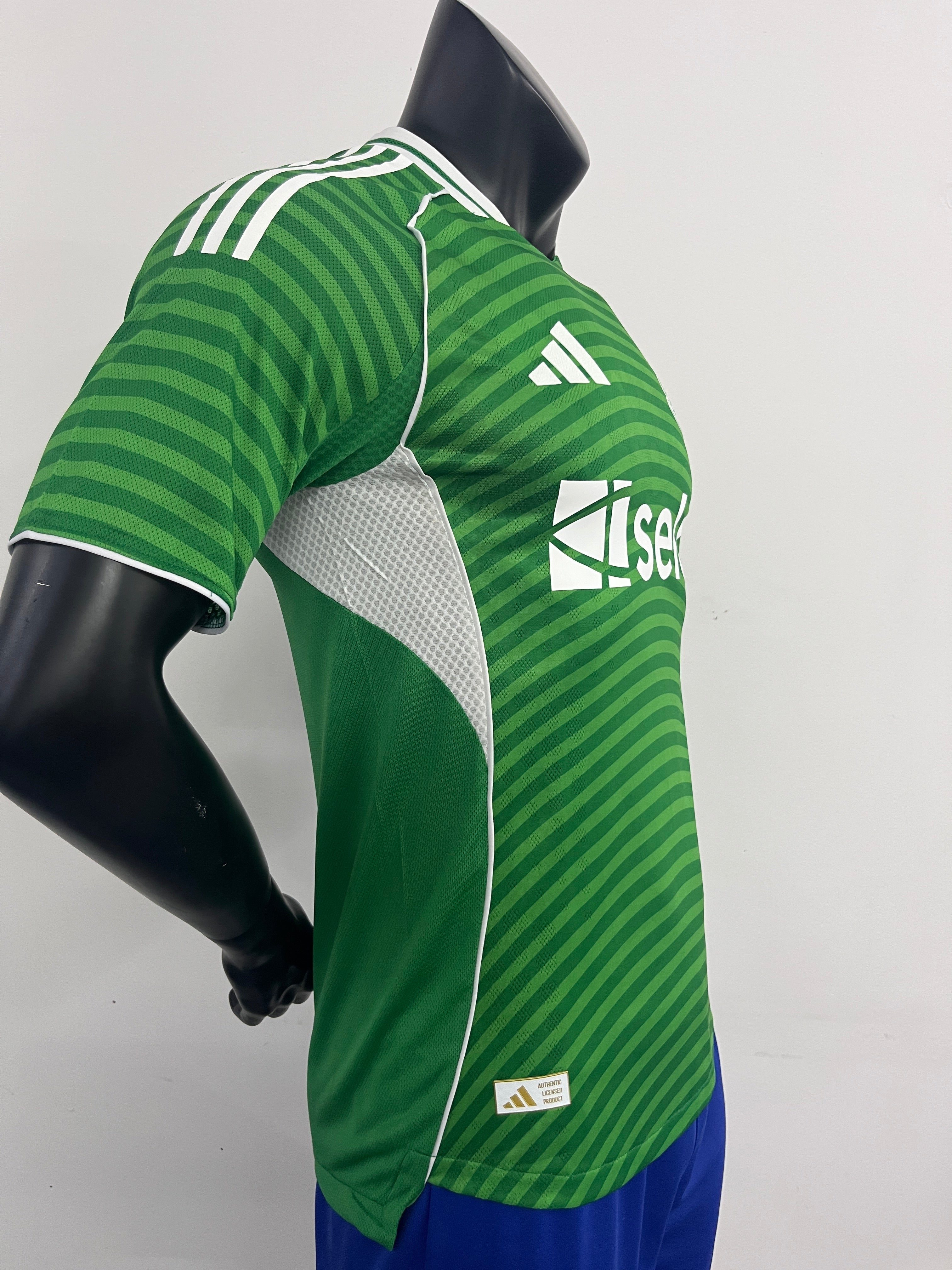 NEWCASTLE UITSHIRT 25/26