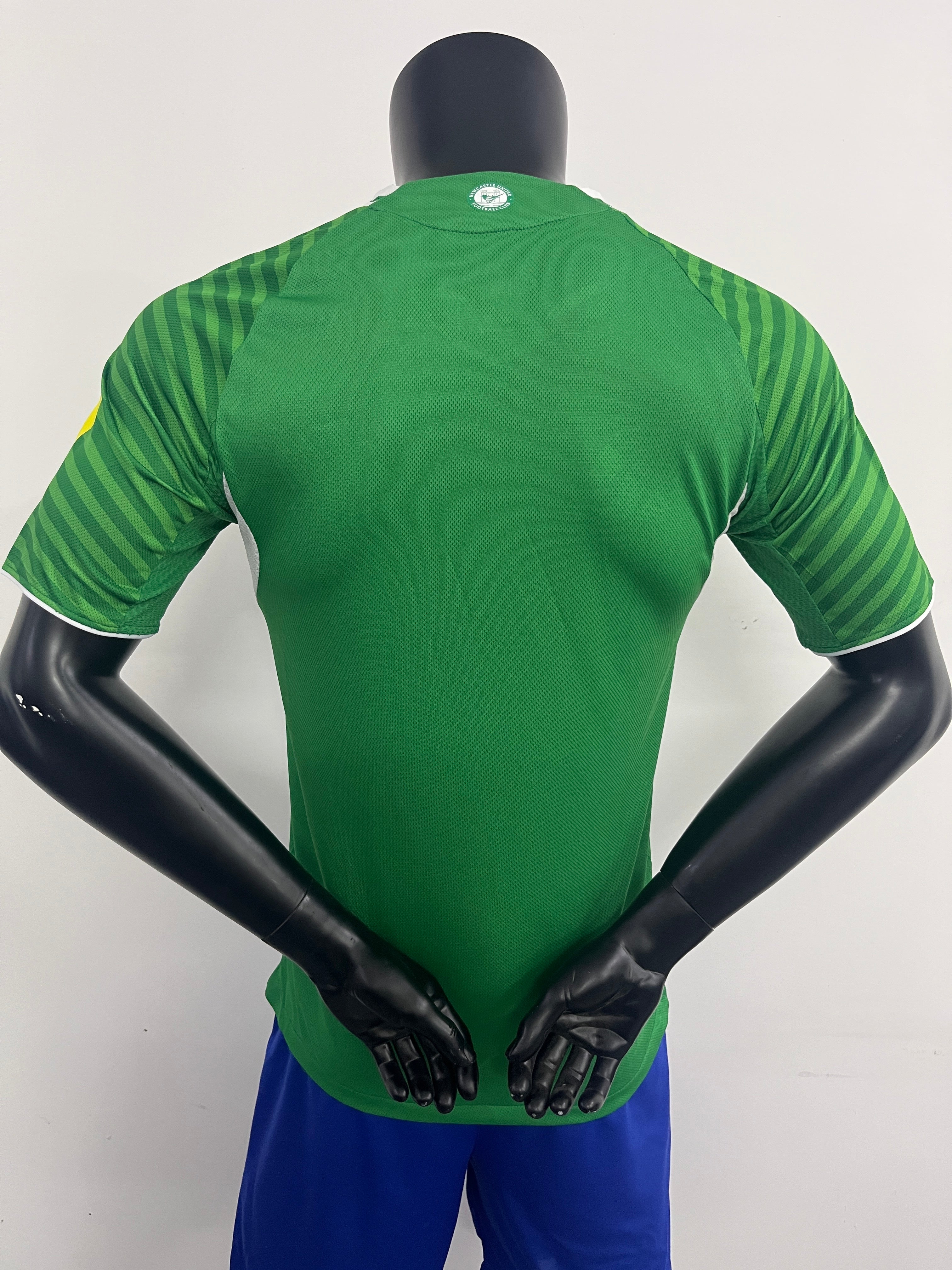 NEWCASTLE UITSHIRT 25/26